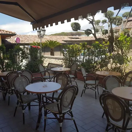 Szálloda La Fayette 3*