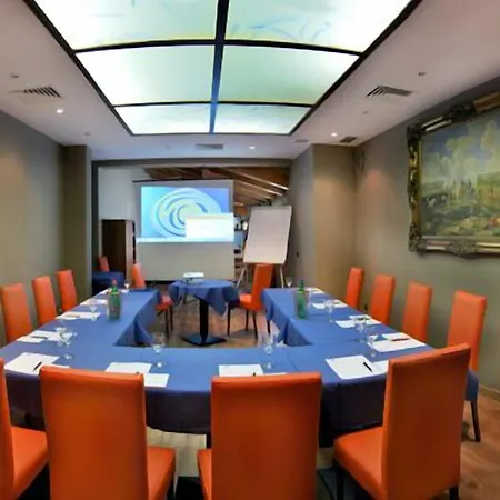 La Fayette 호텔 3*