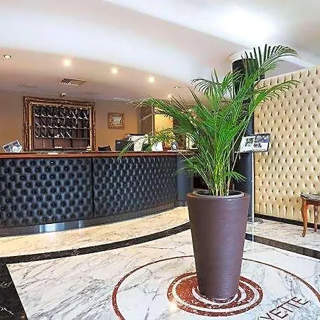 La Fayette 3*