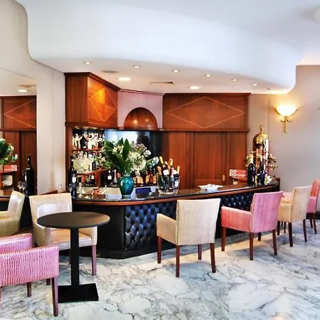 La Fayette Hotell 3*