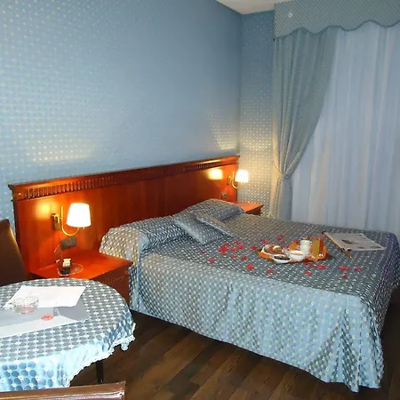 La Fayette Szálloda