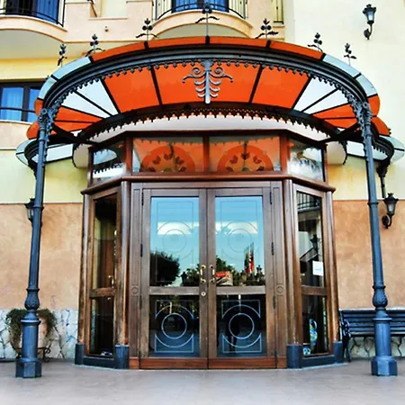 Szálloda La Fayette 3*