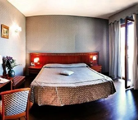 La Fayette 3*